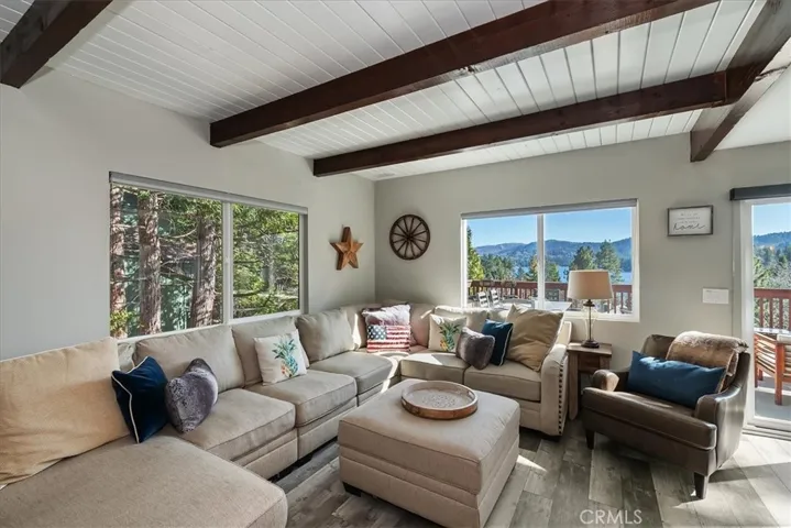 27565 North Bay Rd, Lake Arrowhead, California 92352