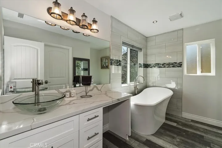 27565 North Bay Rd, Lake Arrowhead, California 92352