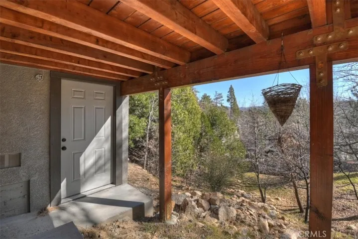 27565 North Bay Rd, Lake Arrowhead, California 92352