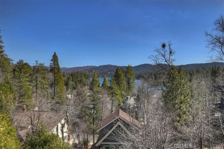 27565 North Bay Rd, Lake Arrowhead, California 92352