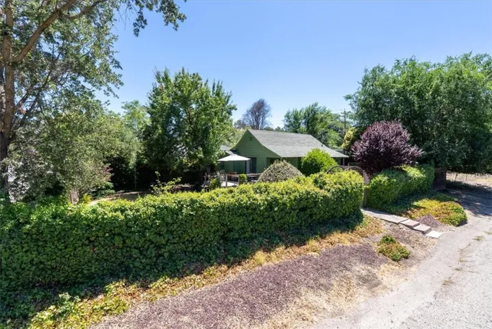 647 Vine Street, Paso Robles, California 93446