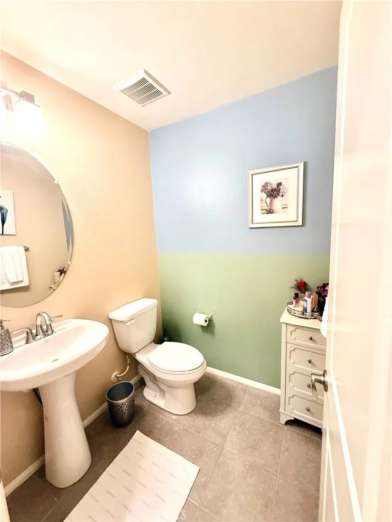 6333 Norma Court, Eastvale, California 91752 home-pic-30