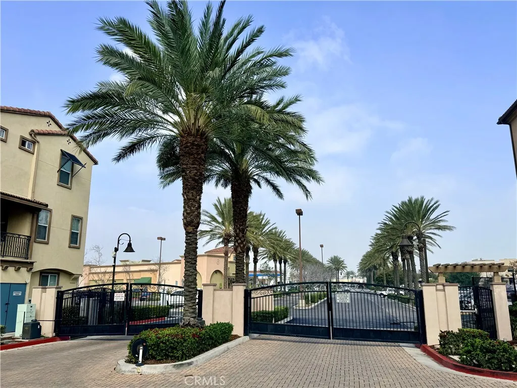 6333 Norma Court, Eastvale, California 91752 home-pic-45
