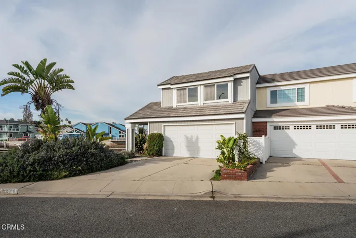 2221 Kingsbridge Ln Oxnard CA-large-001-