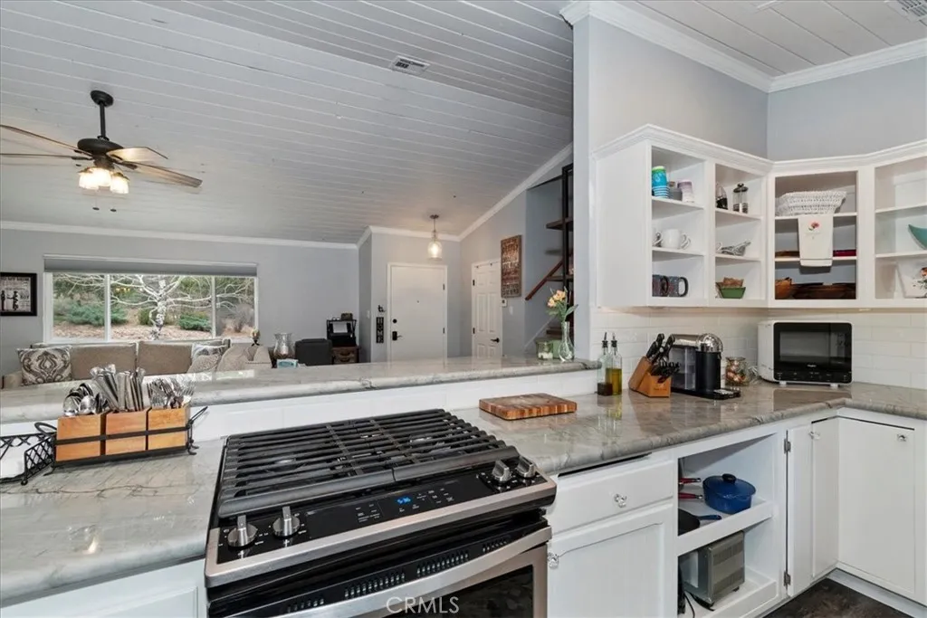 399 Crater Lake, Big Bear Lake, California 92315 home-pic-13