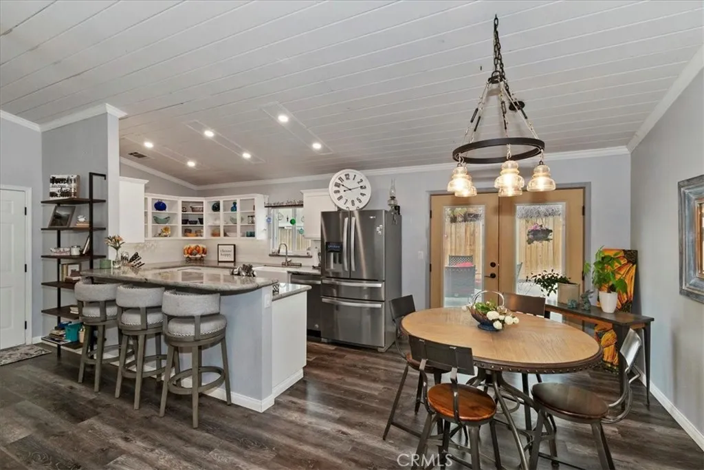 399 Crater Lake, Big Bear Lake, California 92315 home-pic-10