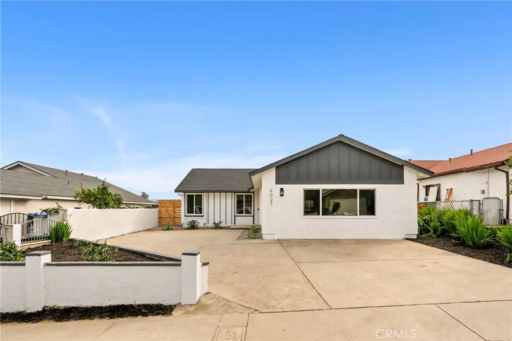 6027 Daisy, San Diego, California 92114 home-pic-1