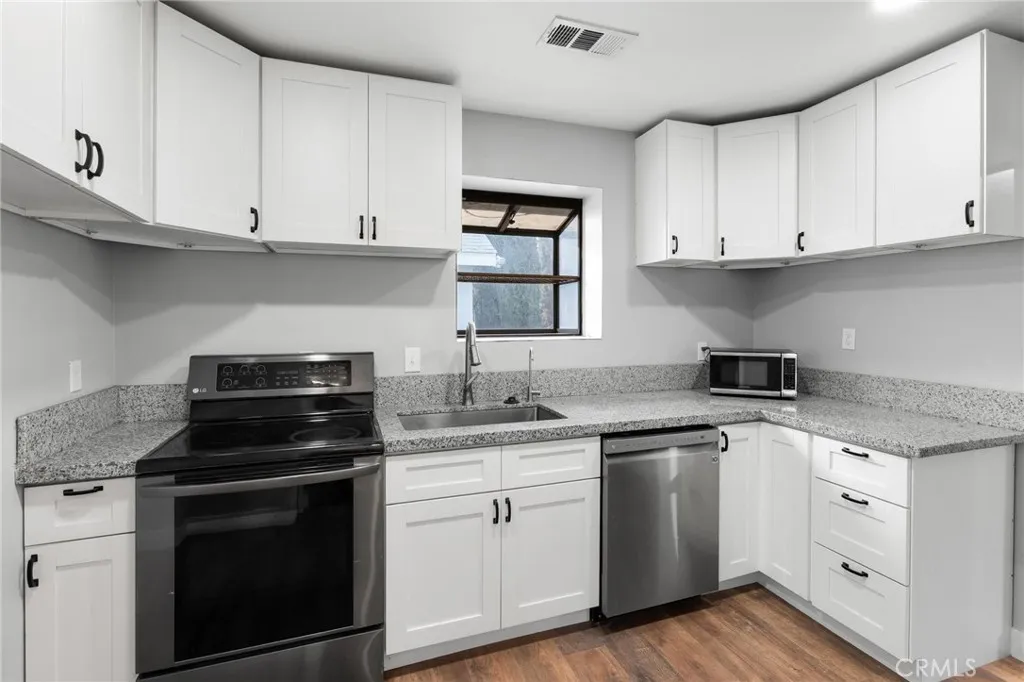 34789 Wildwood Canyon, Yucaipa, California 92399 home-pic-17