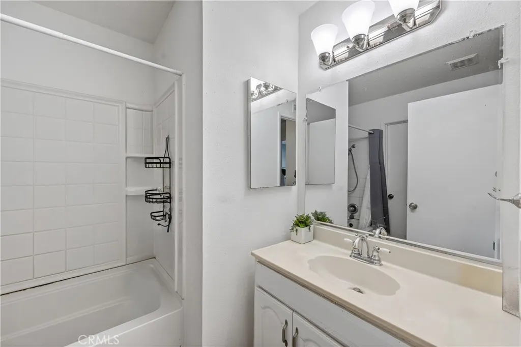 4467 Anne Sladon, Oceanside, California 92057 home-pic-11