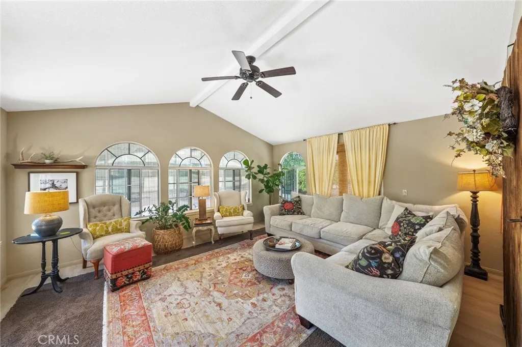 31475 Corte Mallorca, Temecula, California 92592 home-pic-15
