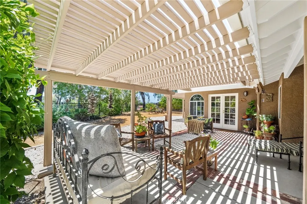 31475 Corte Mallorca, Temecula, California 92592 home-pic-37