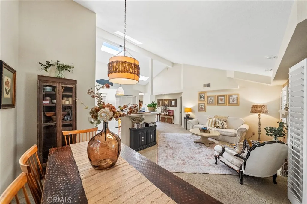 31475 Corte Mallorca, Temecula, California 92592 home-pic-10