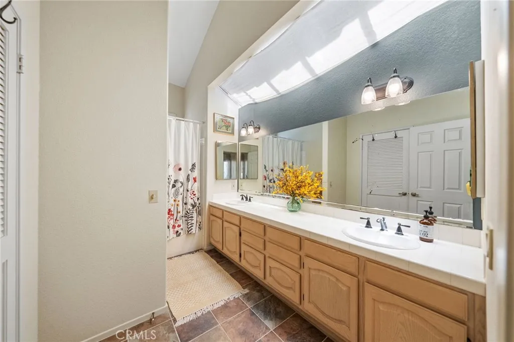 31475 Corte Mallorca, Temecula, California 92592 home-pic-20
