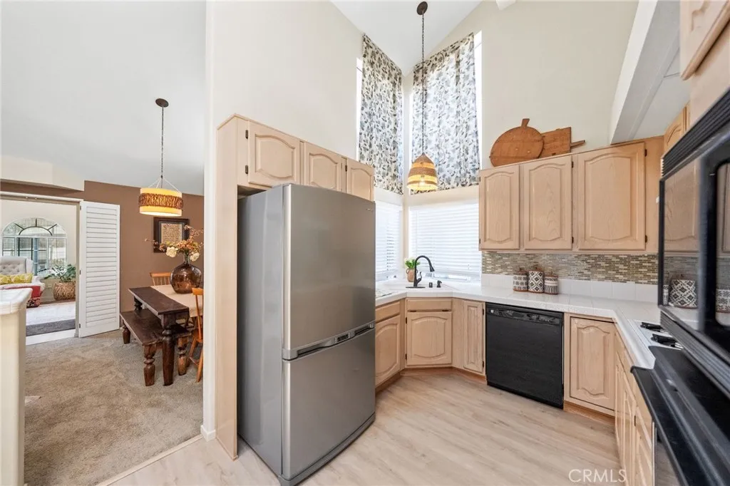 31475 Corte Mallorca, Temecula, California 92592 home-pic-11