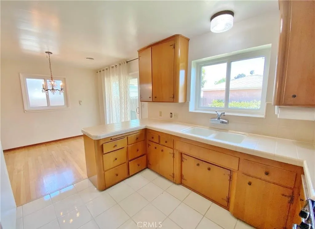 9654 Emperor Avenue, Arcadia, California 91007 home-pic-6