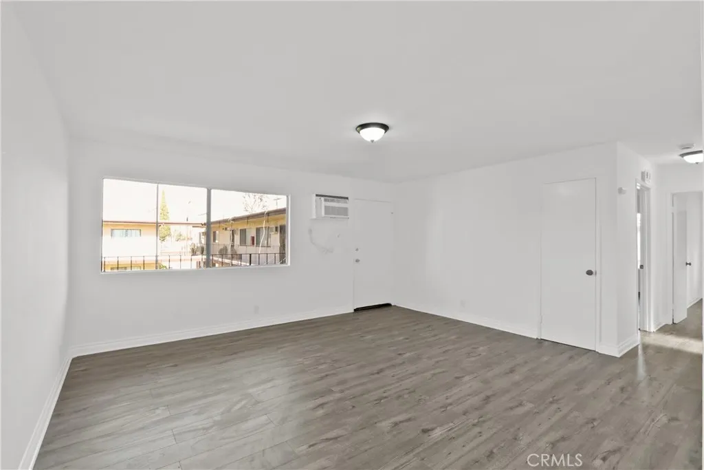 15351 Orange 17, Paramount, California 90723 home-pic-2