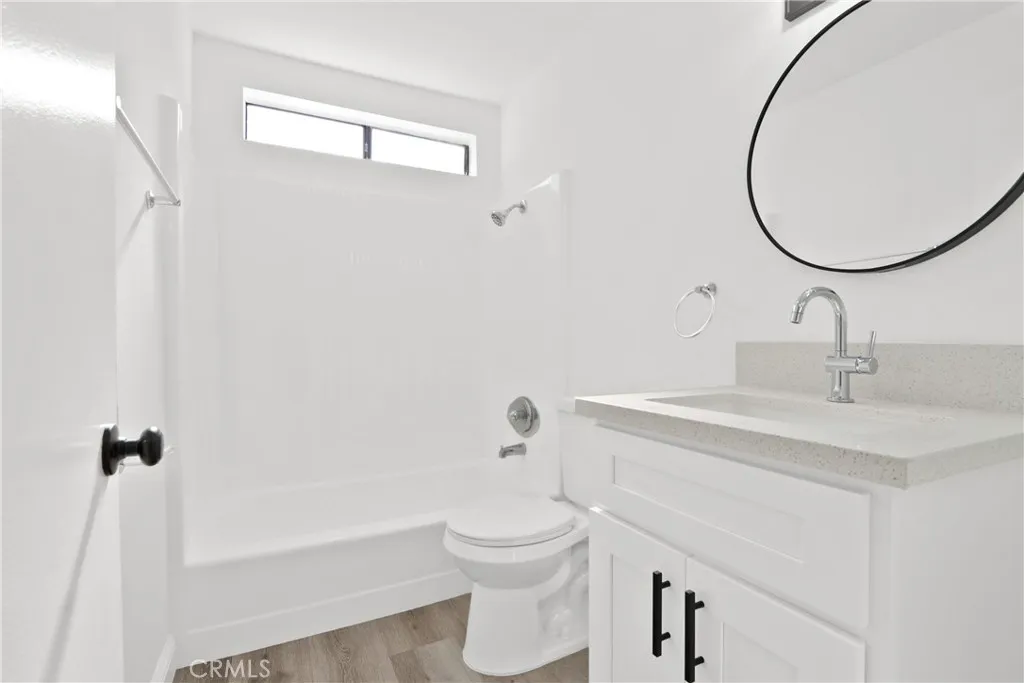15351 Orange 17, Paramount, California 90723 home-pic-8