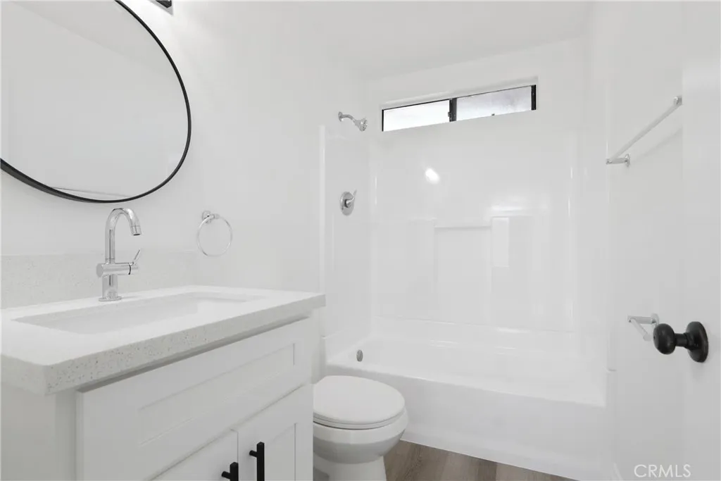 15351 Orange 17, Paramount, California 90723 home-pic-6