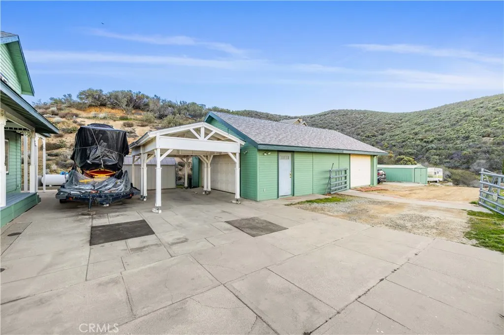 39910 95th W, Leona Valley, California 93551 home-pic-42