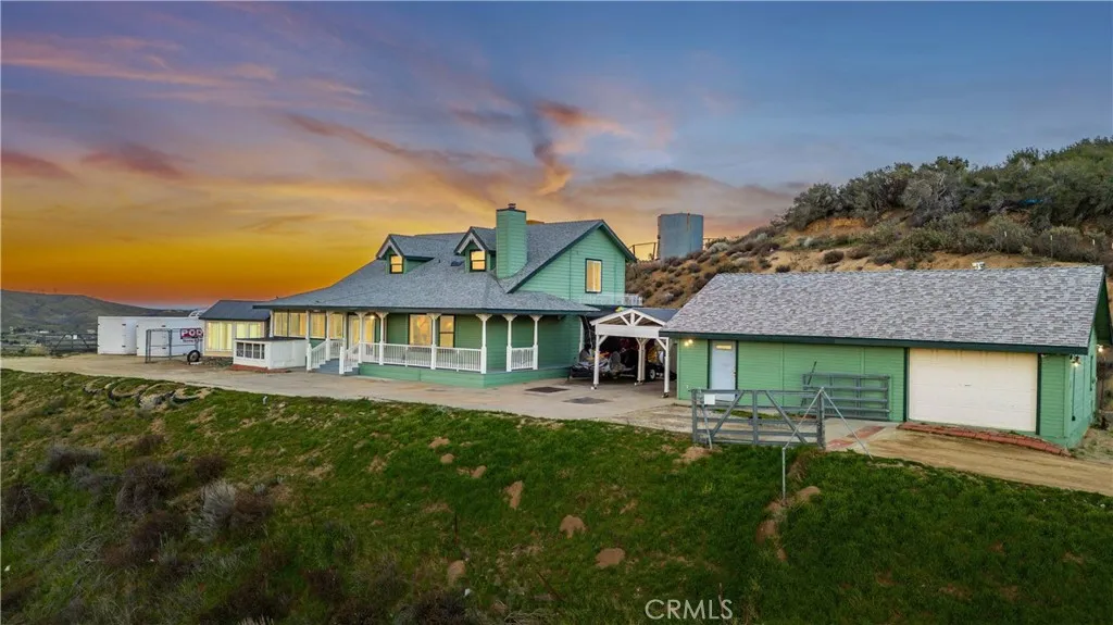 39910 95th W, Leona Valley, California 93551 home-pic-6
