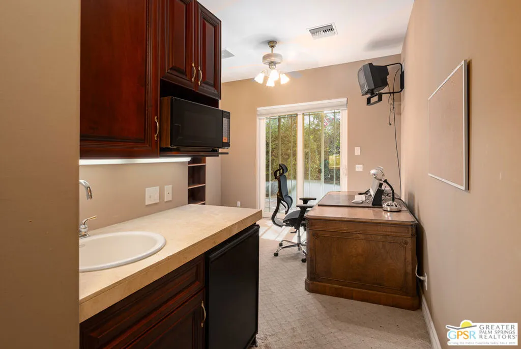 1019 Andreas Palms Drive, Palm Springs, California 92264 home-pic-20
