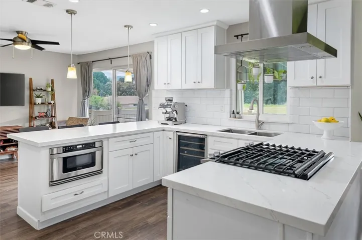 Kitchen/Living Room #2