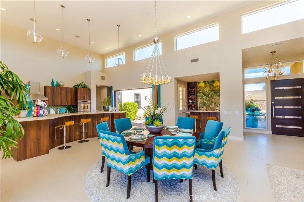 Dining/Kitchen View