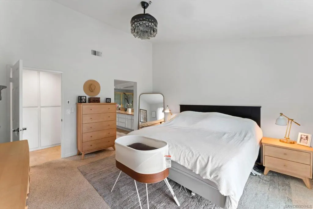 1938 Spyglass Circle, Vista, California 92081 home-pic-26