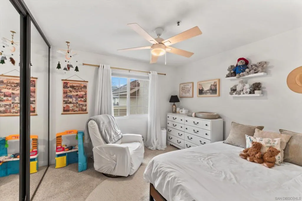 1938 Spyglass Circle, Vista, California 92081 home-pic-32