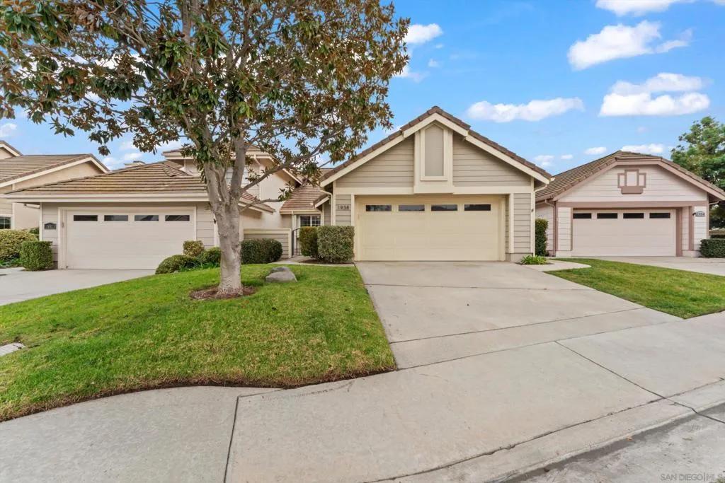 1938 Spyglass Circle, Vista, California 92081 home-pic-3