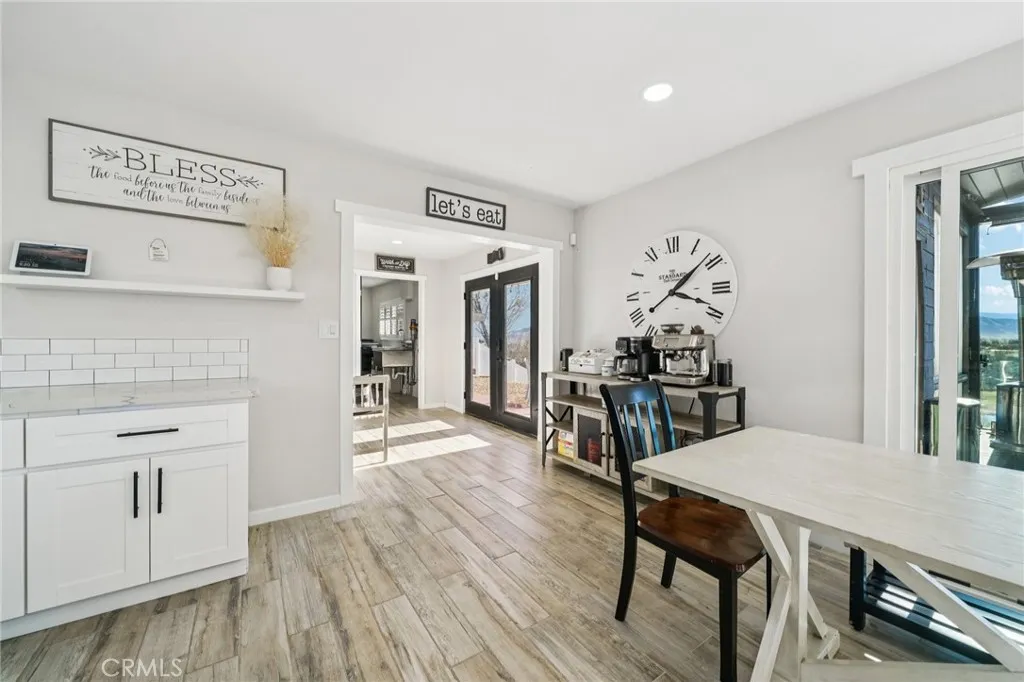 17487 Aspen, Hesperia, California 92345 home-pic-20