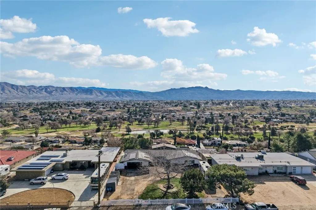 17487 Aspen, Hesperia, California 92345 home-pic-57