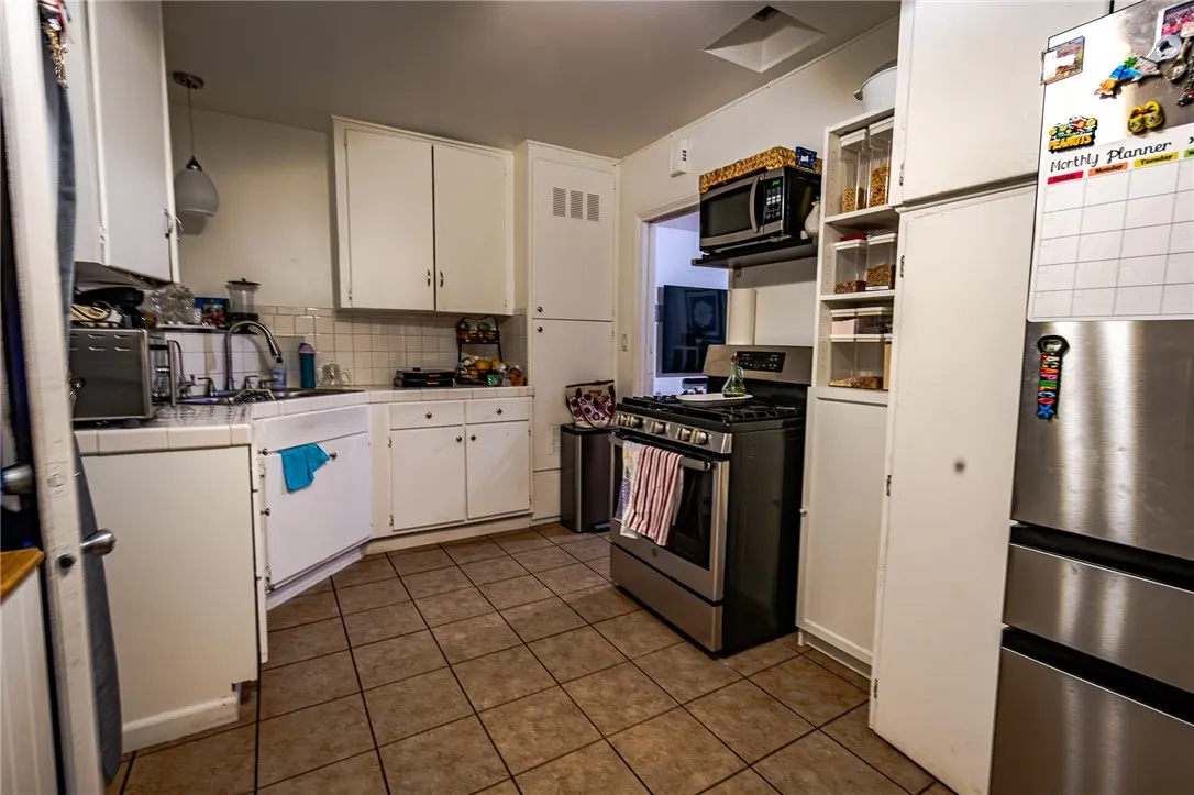813 W Ramona Road, Alhambra, California 91803 home-pic-18