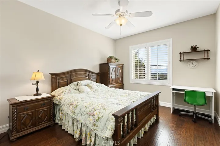 Down stairs BR w/view