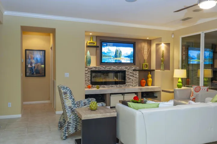 61275 Fire Barrel Dr., La Quinta