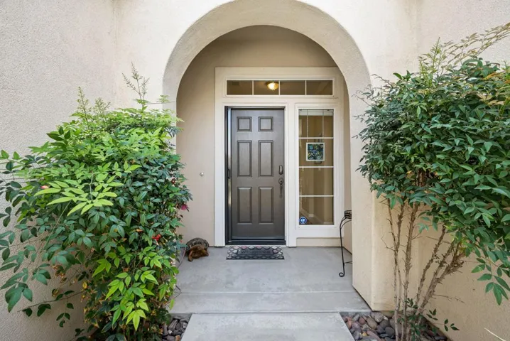 61275 Fire Barrel Dr., La Quinta