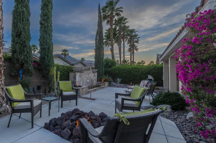 61275 Fire Barrel Dr., La Quinta