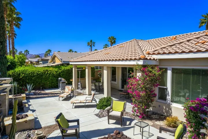 61275 Fire Barrel Dr., La Quinta
