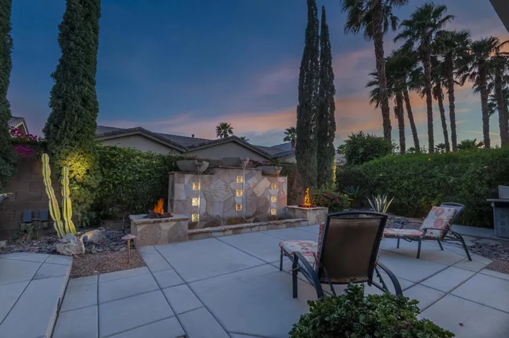 61275 Fire Barrel Dr., La Quinta