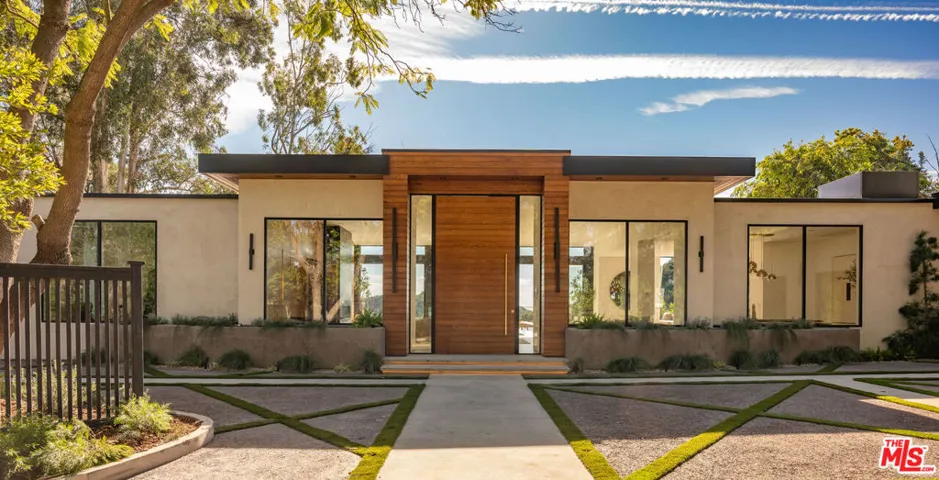 12752 Mulholland Drive, Beverly Hills, California 90210