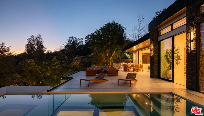 12752 Mulholland Drive, Beverly Hills, California 90210