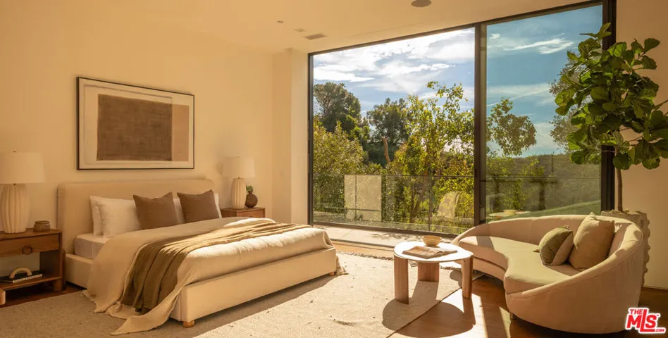 12752 Mulholland Drive, Beverly Hills, California 90210