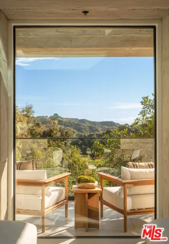 12752 Mulholland Drive, Beverly Hills, California 90210