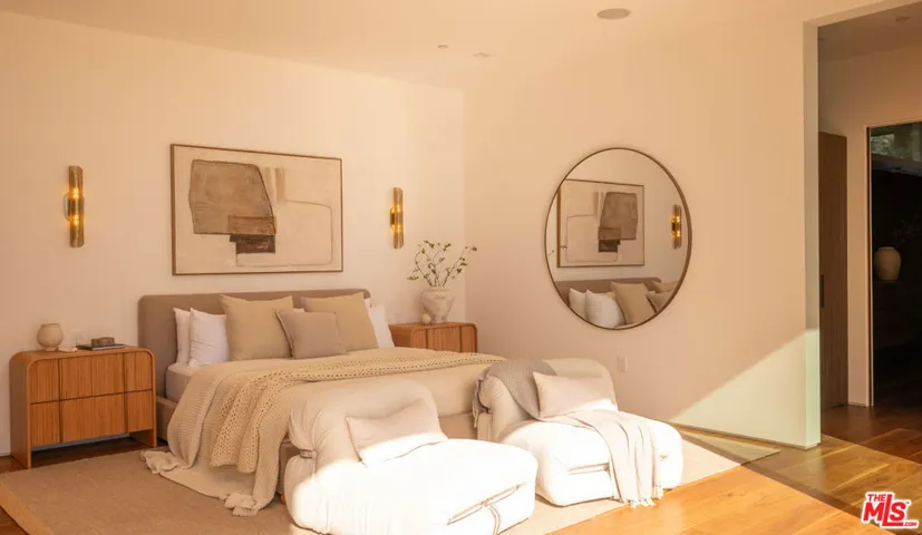 12752 Mulholland Drive, Beverly Hills, California 90210