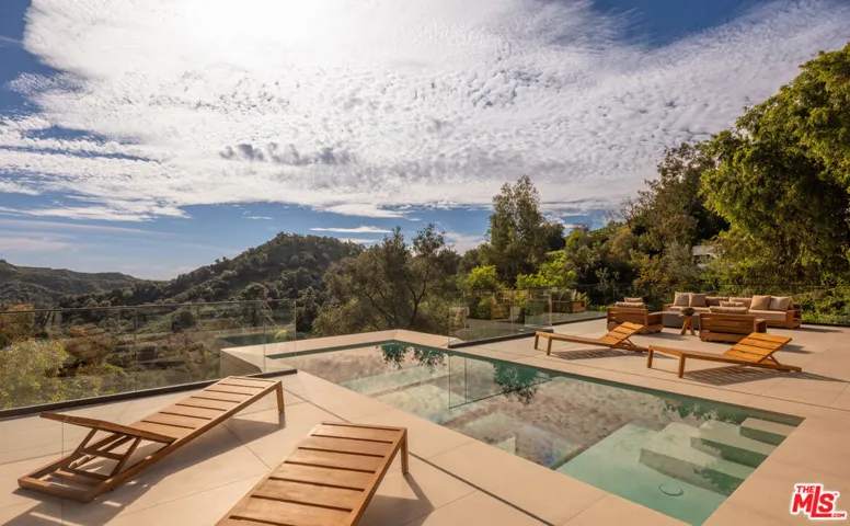 12752 Mulholland Drive, Beverly Hills, California 90210