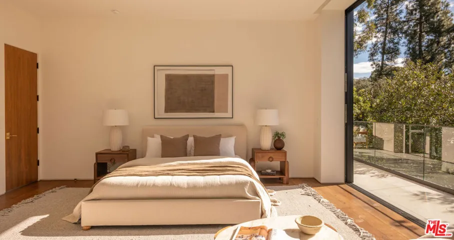 12752 Mulholland Drive, Beverly Hills, California 90210