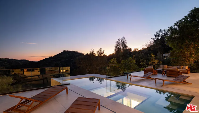 12752 Mulholland Drive, Beverly Hills, California 90210