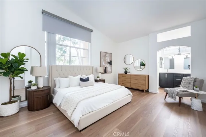 Master Bedroom-Virtually Staged – Furniture & Décor Added Digitally