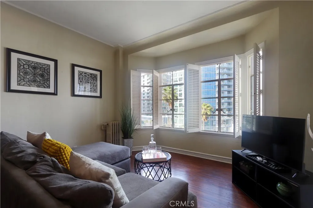 800 E Ocean Boulevard 504, Long Beach, California 90802 home-pic-2