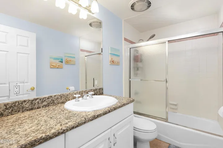 Full guest bath